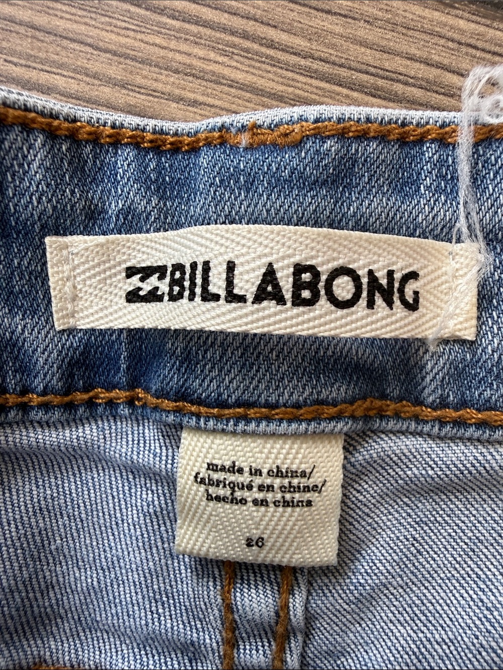 Billabong Lace Up Distressed Denim Cutoff Shorts Size 26 Light Wash - Picture 5 of 14